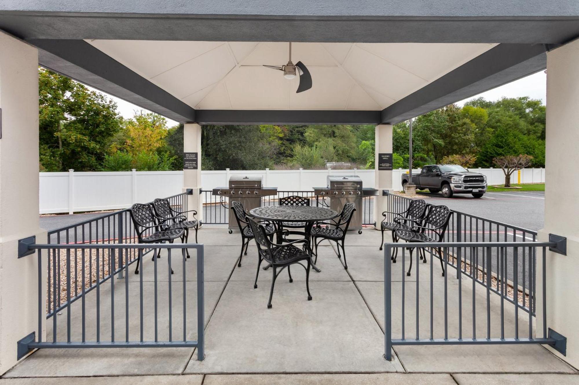 Candlewood Suites Harrisonburg By Ihg Dış mekan fotoğraf
